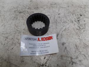 Gebruikte Multiriem Volkswagen Transporter T5 2.5 TDi Prijs op aanvraag aangeboden door N Kossen Autorecycling BV