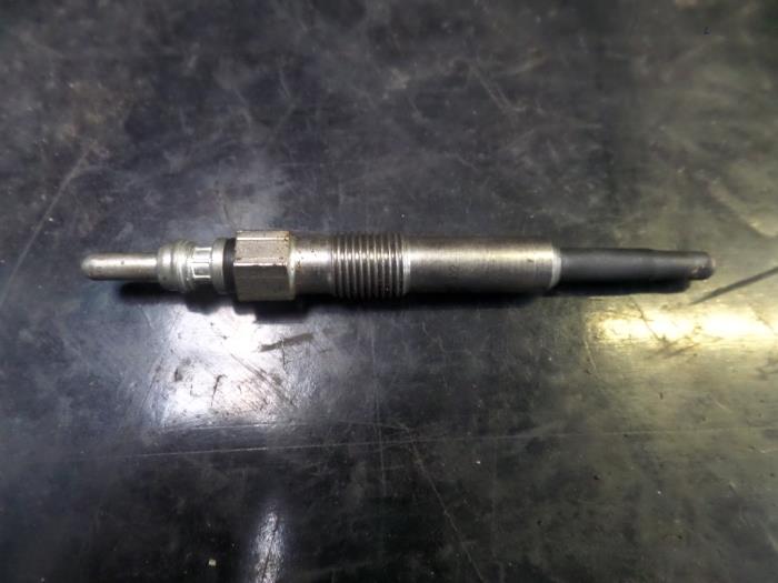 Gebruikte Gloeikaars Volkswagen Passat (3B2) 1.9 TDi 90 Prijs op aanvraag aangeboden door N Kossen Autorecycling BV