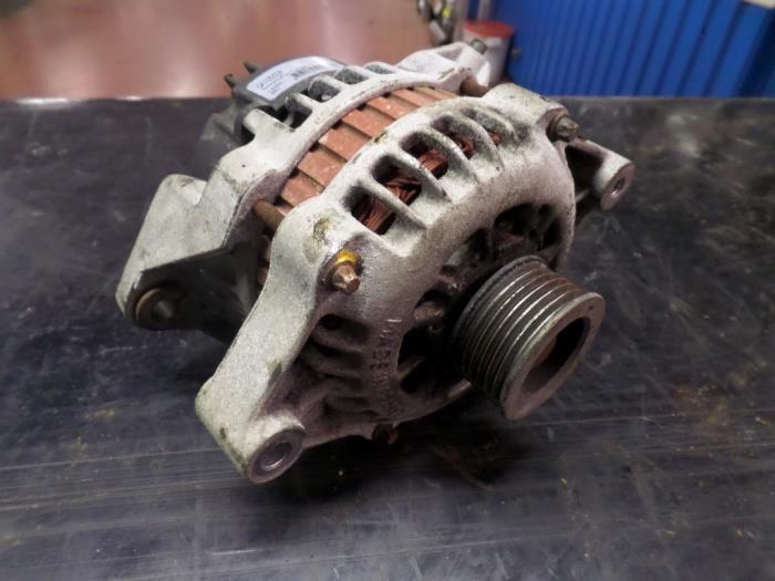 Gebruikte Dynamo Opel Vectra B Caravan (31) 2.0 16V Prijs op aanvraag aangeboden door N Kossen Autorecycling BV