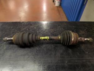 Gebruikte Steekas links-voor Opel Vectra B Caravan (31) 2.0 16V Prijs op aanvraag aangeboden door N Kossen Autorecycling BV