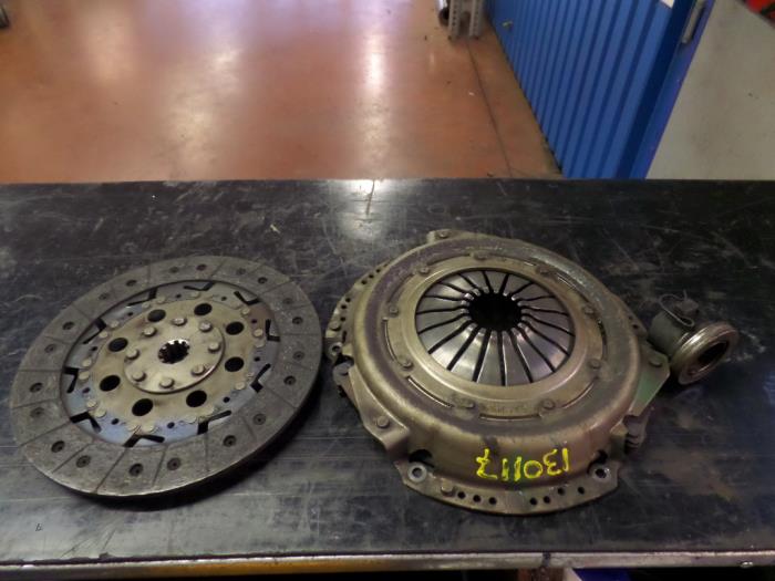 Gebruikte Koppelingsset (compleet) Jeep Wrangler Unlimited (JK) 2.8 CRD 4x4 Prijs op aanvraag aangeboden door N Kossen Autorecycling BV