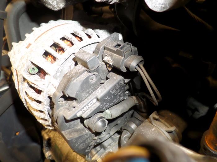 Gebruikte Dynamo Audi TT Prijs op aanvraag aangeboden door N Kossen Autorecycling BV