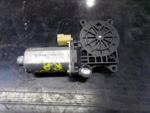 Gebruikte Motor electrisch raam Volvo V70 (SW) 2.4 D5 20V Prijs op aanvraag aangeboden door N Kossen Autorecycling BV