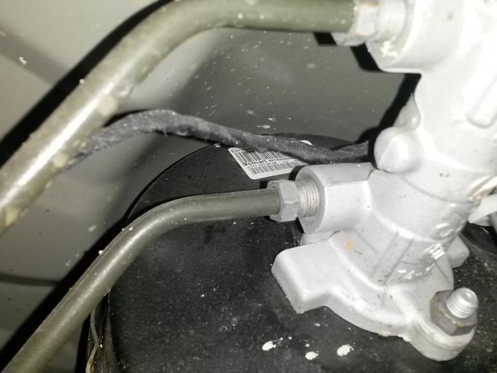 Gebruikte Hoofdremcilinder Smart Fortwo Coupé (451.3) 1.0 45 KW Prijs op aanvraag aangeboden door N Kossen Autorecycling BV