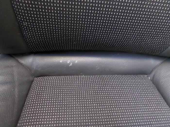 Stoel rechts Opel Astra H 1.7 CDTi 16V