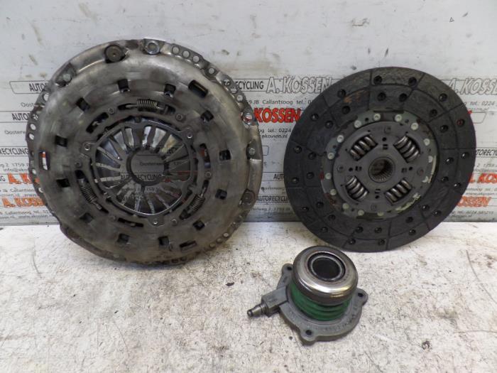 Gebruikte Koppelingsset (compleet) Landrover Discovery III (LAA/TAA) 2.7 TD V6 Prijs op aanvraag aangeboden door N Kossen Autorecycling BV