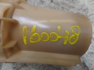 Gebruikte Benzinepomp Opel Astra G (F08/48) 2.0 16V Prijs op aanvraag aangeboden door N Kossen Autorecycling BV