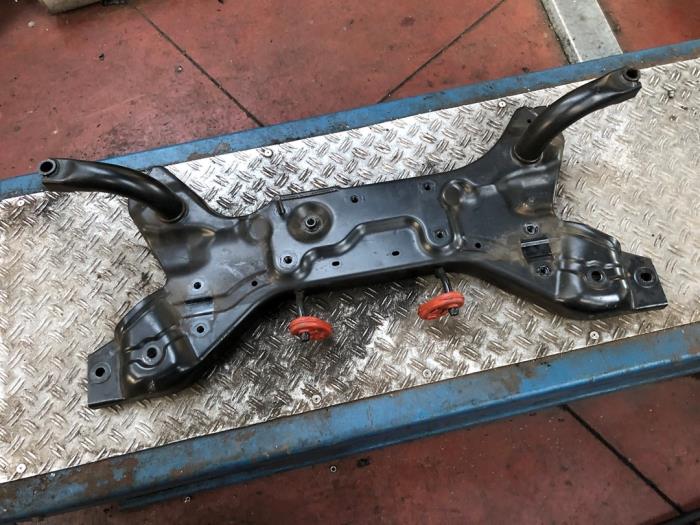 Gebruikte Subframe Mitsubishi Colt (Z2/Z3) 1.5 16V Prijs op aanvraag aangeboden door N Kossen Autorecycling BV