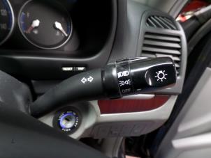 Gebruikte Licht Schakelaar Hyundai Santafe Prijs op aanvraag aangeboden door N Kossen Autorecycling BV