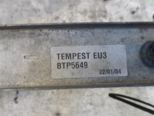 Gebruikte Intercooler Landrover Discovery II 2.5 Td5 Prijs op aanvraag aangeboden door N Kossen Autorecycling BV