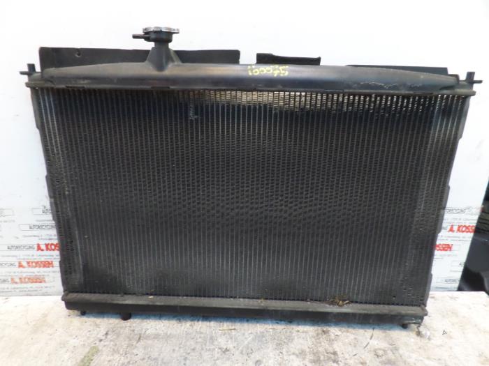 Gebruikte Radiateur Hyundai Santafe Prijs op aanvraag aangeboden door N Kossen Autorecycling BV