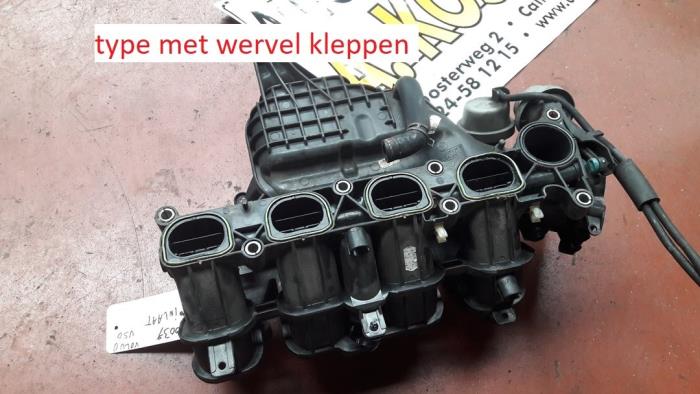 Gebruikte Spruitstuk Inlaat Volvo V50 Prijs op aanvraag aangeboden door N Kossen Autorecycling BV