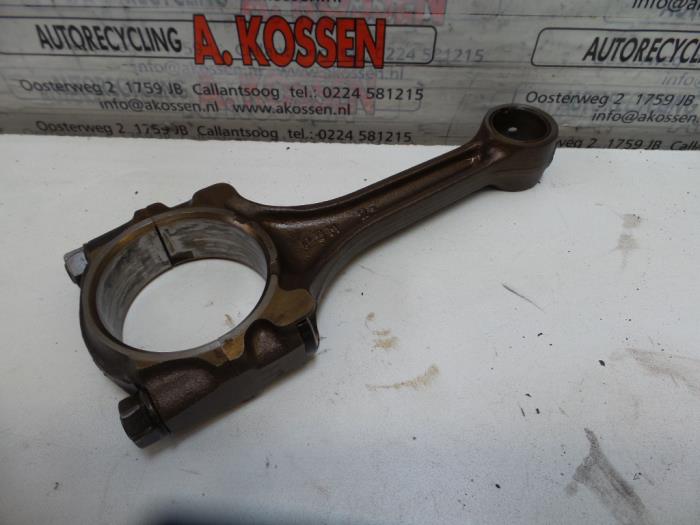 Gebruikte Drijfstang Honda Prelude Prijs op aanvraag aangeboden door N Kossen Autorecycling BV