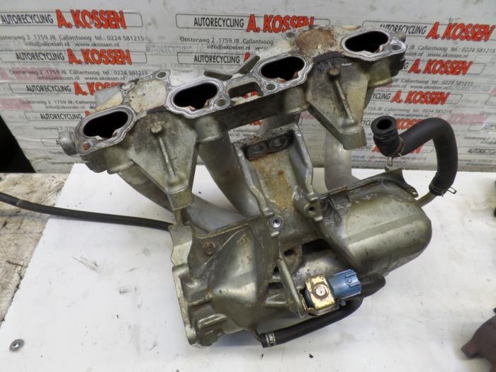 Gebruikte Inlaatspruitstuk Nissan Almera Tino Prijs op aanvraag aangeboden door N Kossen Autorecycling BV