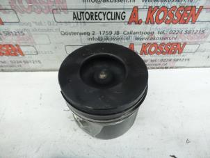 Gebruikte Zuiger Hyundai Santafe Prijs op aanvraag aangeboden door N Kossen Autorecycling BV