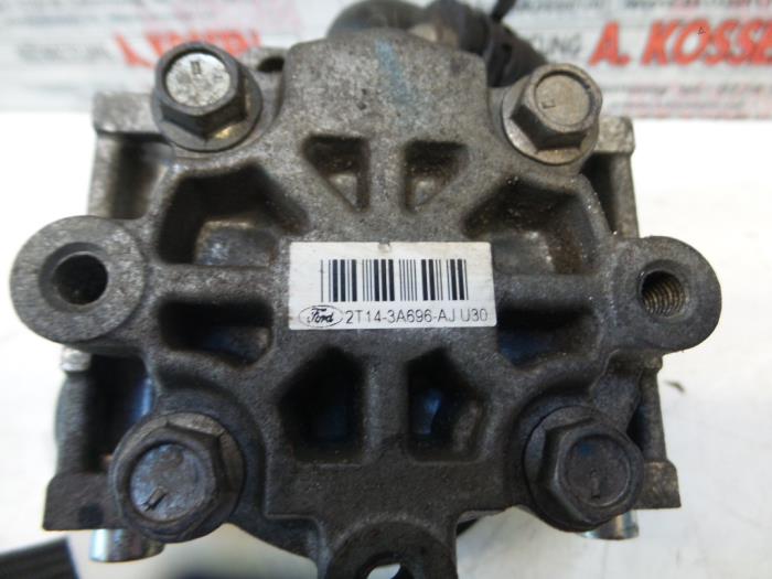 Gebruikte Servopomp Ford Transit Connect Prijs op aanvraag aangeboden door N Kossen Autorecycling BV
