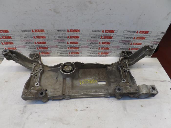 Gebruikte Subframe Volkswagen Touran (1T3) 2.0 TDI 16V 140 Prijs op aanvraag aangeboden door N Kossen Autorecycling BV