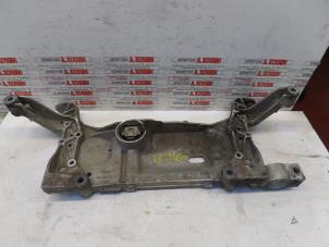 Gebruikte Subframe Volkswagen Touran (1T3) 2.0 TDI 16V 140 Prijs op aanvraag aangeboden door N Kossen Autorecycling BV