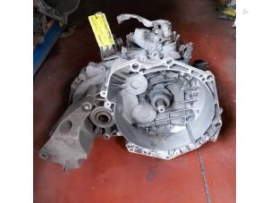 Gebruikte Versnellingsbak Opel Vectra C GTS 2.0 DTI 16V Prijs op aanvraag aangeboden door N Kossen Autorecycling BV