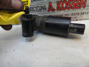 Gebruikte Ruitensproeierpomp voor Volvo XC60 I (DZ) 3.2 24V AWD Prijs op aanvraag aangeboden door N Kossen Autorecycling BV