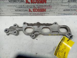 Gebruikte Tussenplaat motor Daihatsu Sirion Prijs op aanvraag aangeboden door N Kossen Autorecycling BV