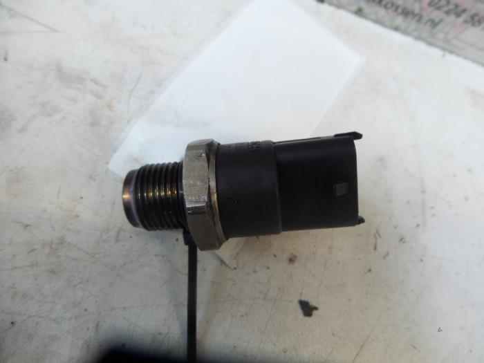 Gebruikte Druksensor Opel Movano Combi 2.2 DTI Prijs op aanvraag aangeboden door N Kossen Autorecycling BV