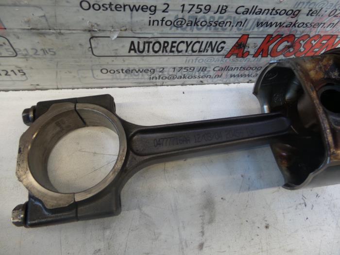 Gebruikte Drijfstang Mini Cooper Prijs op aanvraag aangeboden door N Kossen Autorecycling BV