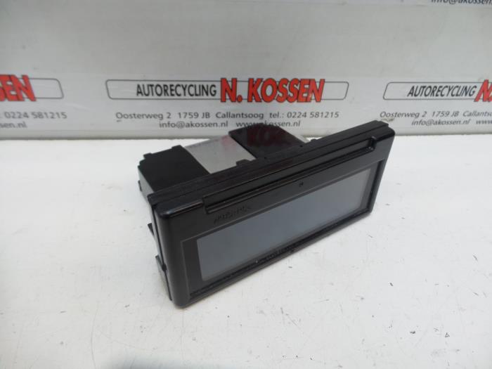 Gebruikte Display Interieur Volvo V50 (MW) 2.0 D3 20V Prijs op aanvraag aangeboden door N Kossen Autorecycling BV