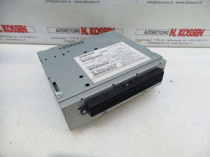 Gebruikte CD Speler Volvo V50 (MW) 2.0 D3 20V Prijs op aanvraag aangeboden door N Kossen Autorecycling BV