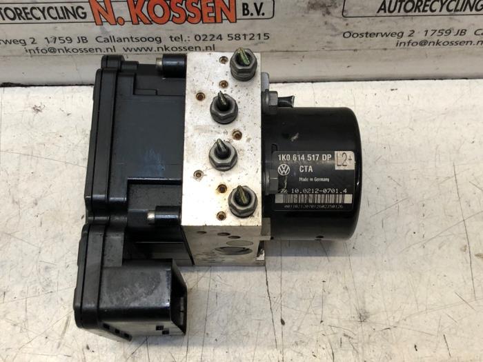 Gebruikte ABS Pomp Volkswagen Touran (1T3) 2.0 TDI 16V 140 Prijs op aanvraag aangeboden door N Kossen Autorecycling BV