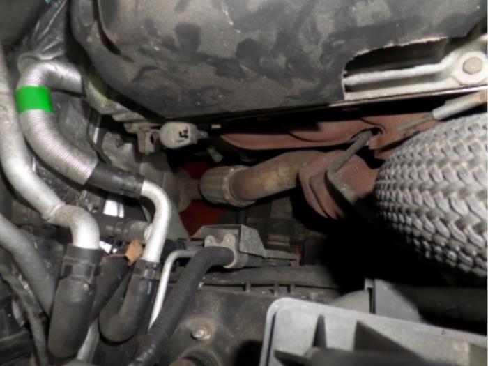 Gebruikte Katalysator Ssang Yong Rodius 2.7 270 Xdi 20V 4x2 Prijs op aanvraag aangeboden door N Kossen Autorecycling BV
