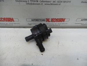 Gebruikte Waterpomp Smart Fortwo Coupé (451.3) Electric Drive Prijs op aanvraag aangeboden door N Kossen Autorecycling BV