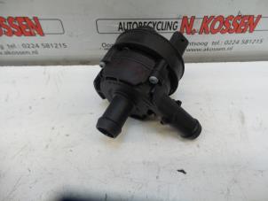 Gebruikte Waterpomp Smart Fortwo Coupé (451.3) Electric Drive Prijs op aanvraag aangeboden door N Kossen Autorecycling BV