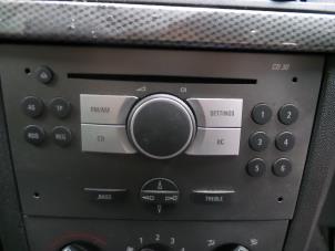 Gebruikte Radio CD Speler Opel Meriva Prijs op aanvraag aangeboden door N Kossen Autorecycling BV