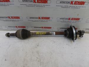 Gebruikte Aandrijfas links-voor Renault Twingo II (CN) 1.2 16V Prijs op aanvraag aangeboden door N Kossen Autorecycling BV