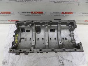 Gebruikte Tussenplaat motor Ford Transit Connect Prijs op aanvraag aangeboden door N Kossen Autorecycling BV