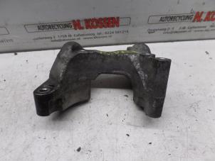 Gebruikte Motorrubber Ford Transit Connect Prijs op aanvraag aangeboden door N Kossen Autorecycling BV