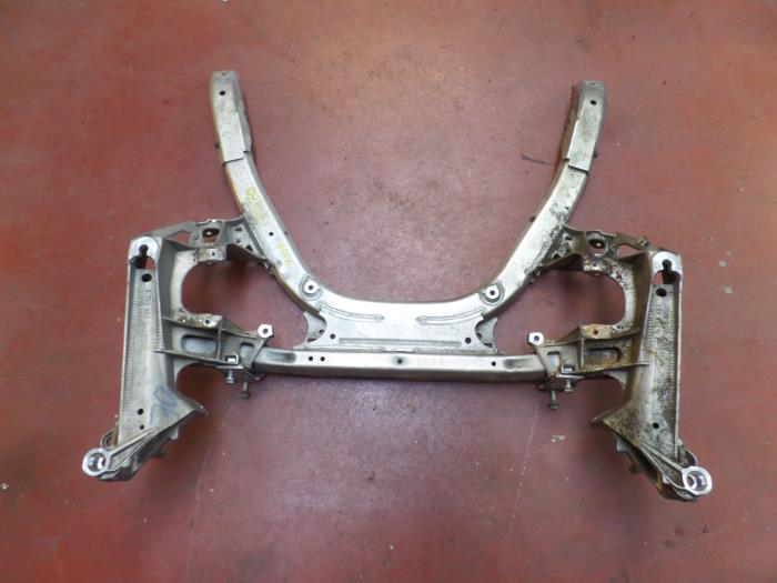 Subframe van een BMW 6 serie (E63) M6 V10 40V 2006