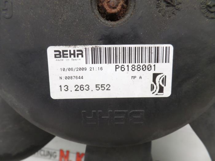 Koelvinhuis van een Opel Corsa 2009