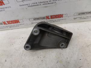 Gebruikte Motorrubber Opel Vectra Prijs op aanvraag aangeboden door N Kossen Autorecycling BV