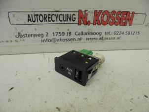 Gebruikte AUX/USB aansluiting BMW X6 (E71/72) xDrive35d 3.0 24V Prijs op aanvraag aangeboden door N Kossen Autorecycling BV