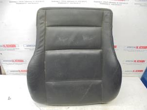 Gebruikte Zitting stoel links Kia Sorento I (JC) 2.5 CRDi 16V VGT Prijs op aanvraag aangeboden door N Kossen Autorecycling BV