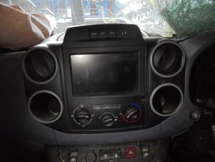Gebruikte Display Interieur Citroen Berlingo Prijs op aanvraag aangeboden door N Kossen Autorecycling BV