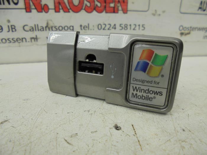 Gebruikte AUX/USB aansluiting Alfa Romeo Mito Prijs op aanvraag aangeboden door N Kossen Autorecycling BV