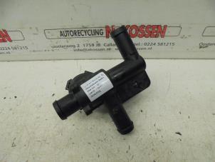 Gebruikte Waterpomp Smart Fortwo Coupé (451.3) Electric Drive Prijs op aanvraag aangeboden door N Kossen Autorecycling BV