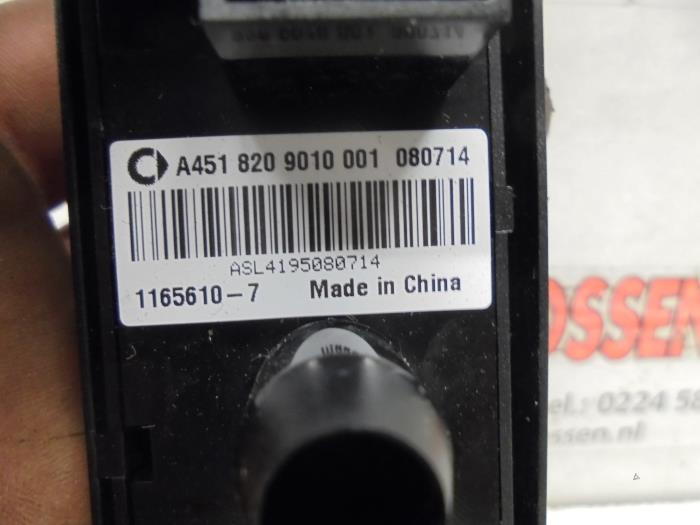 Centrale deurvergrendeling Schakelaar van een Smart Fortwo Coupé (451.3) Electric Drive 2015