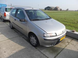 Gebruikte Versnellingsbak Fiat Punto II (188) 1.2 16V Prijs op aanvraag aangeboden door N Kossen Autorecycling BV