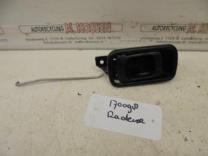 Gebruikte Greep achterdeur Bus-Bestel Hyundai H300 Prijs op aanvraag aangeboden door N Kossen Autorecycling BV