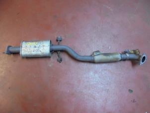 Gebruikte Uitlaat Middendemper Hyundai Sonata 2.0i 16V Prijs op aanvraag aangeboden door N Kossen Autorecycling BV