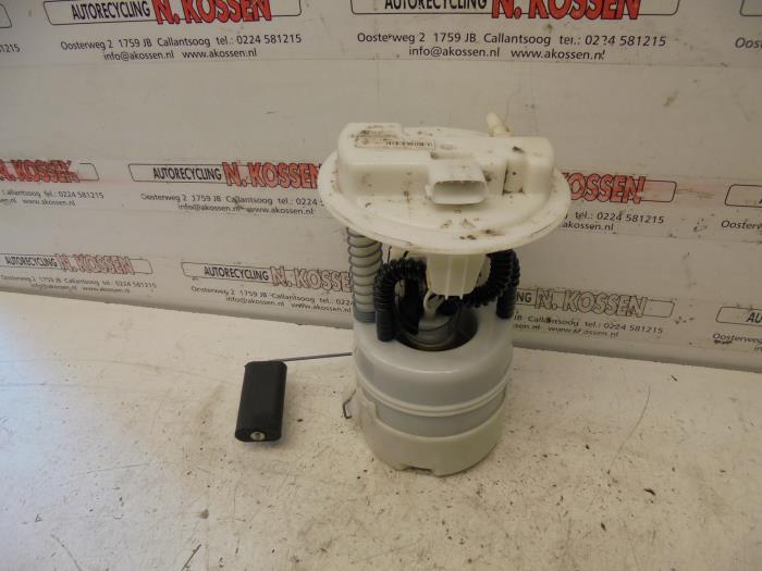 Gebruikte Tank element Pomp Renault Modus/Grand Modus (JP) 1.6 16V Prijs op aanvraag aangeboden door N Kossen Autorecycling BV